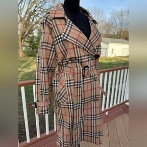 New Burberry Pattern Beige Plaid Trench Coat With Belt